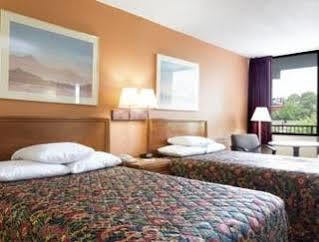 Hotel Days By Wyndham South Raleigh