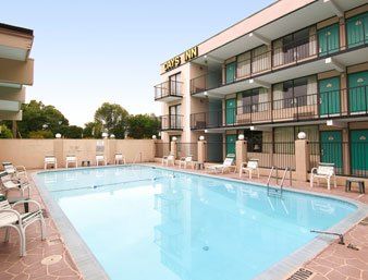 Hotel Days By Wyndham South