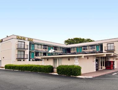 Hotel Days By Wyndham South